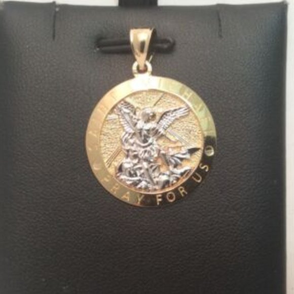 14k Yellow Real Gold Solid Men's Saint Michael Archangel and the Devil Medallion - Picture 1 of 8
